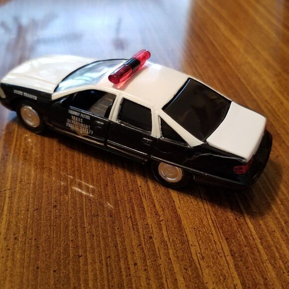 Texas Dept. Of Public Safety Highway Patrol Road Champs die cast police car 1:43 - Picture 7 of 10